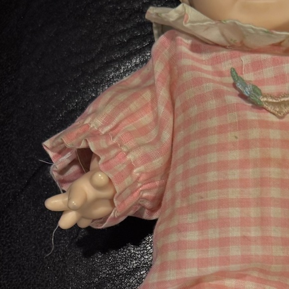 Vintage Kewpie Doll for Collectors, in pink ruffled outfit. - Picture 4 of 4